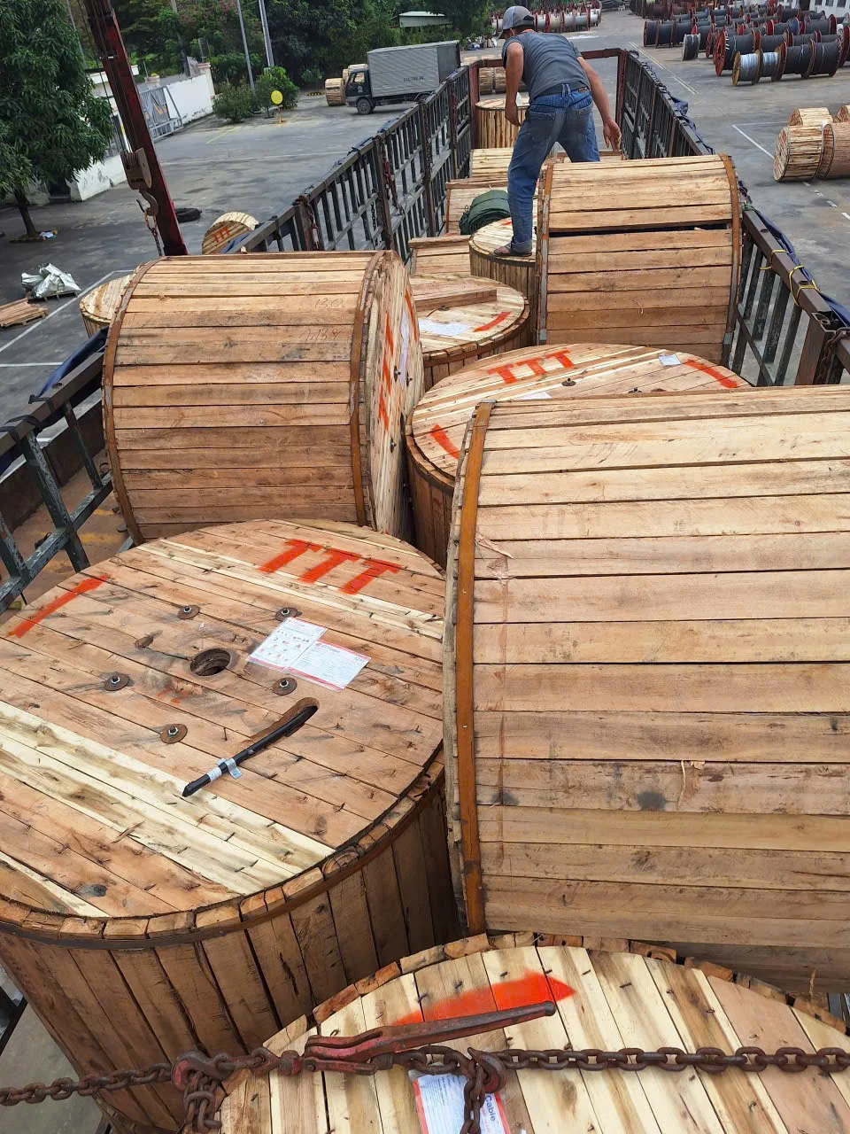 Hình ảnh vận tải thực tế Ngân Hà Shipping