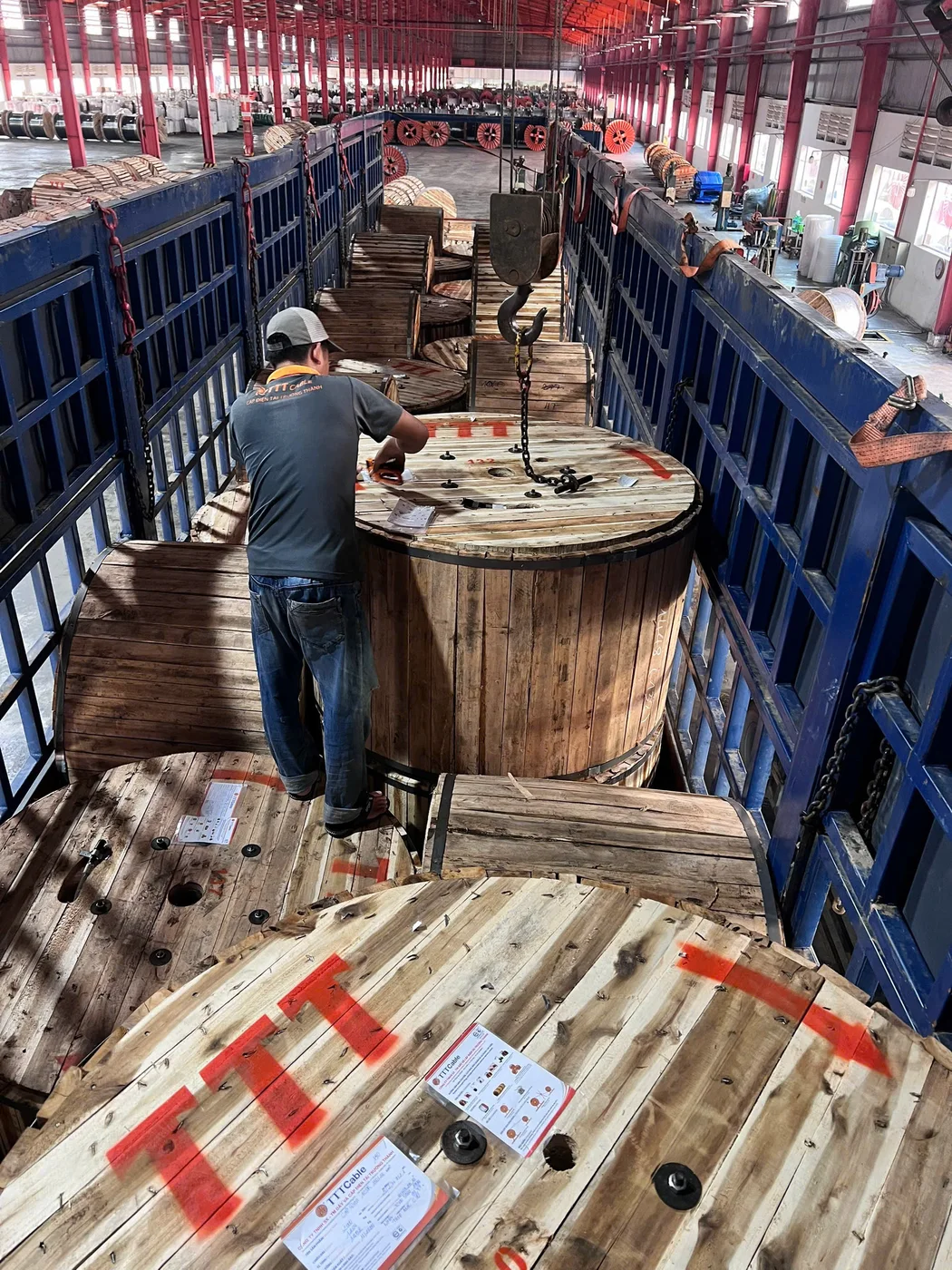 Hình ảnh vận tải thực tế Ngân Hà Shipping