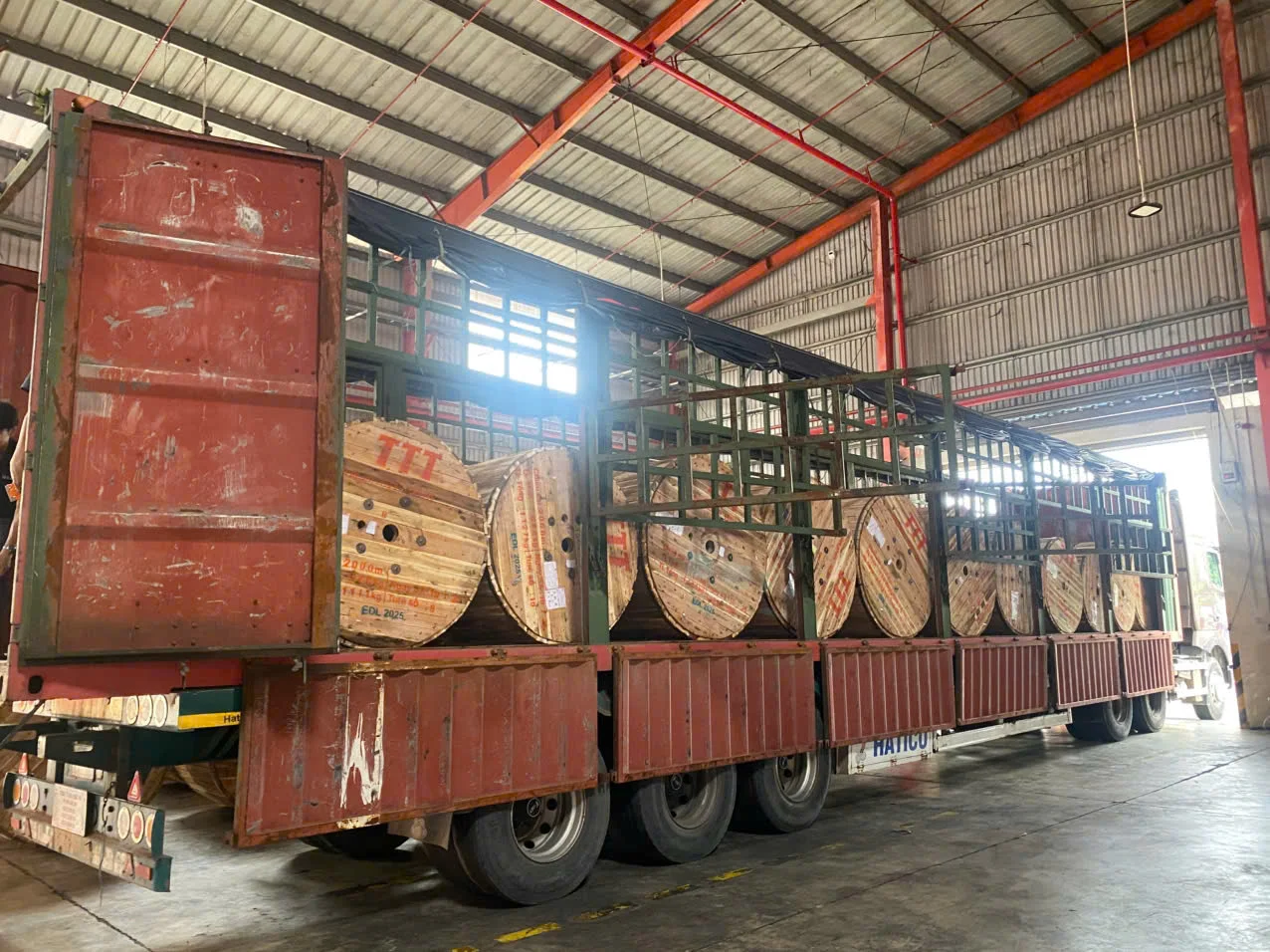 Hình ảnh vận tải thực tế Ngân Hà Shipping