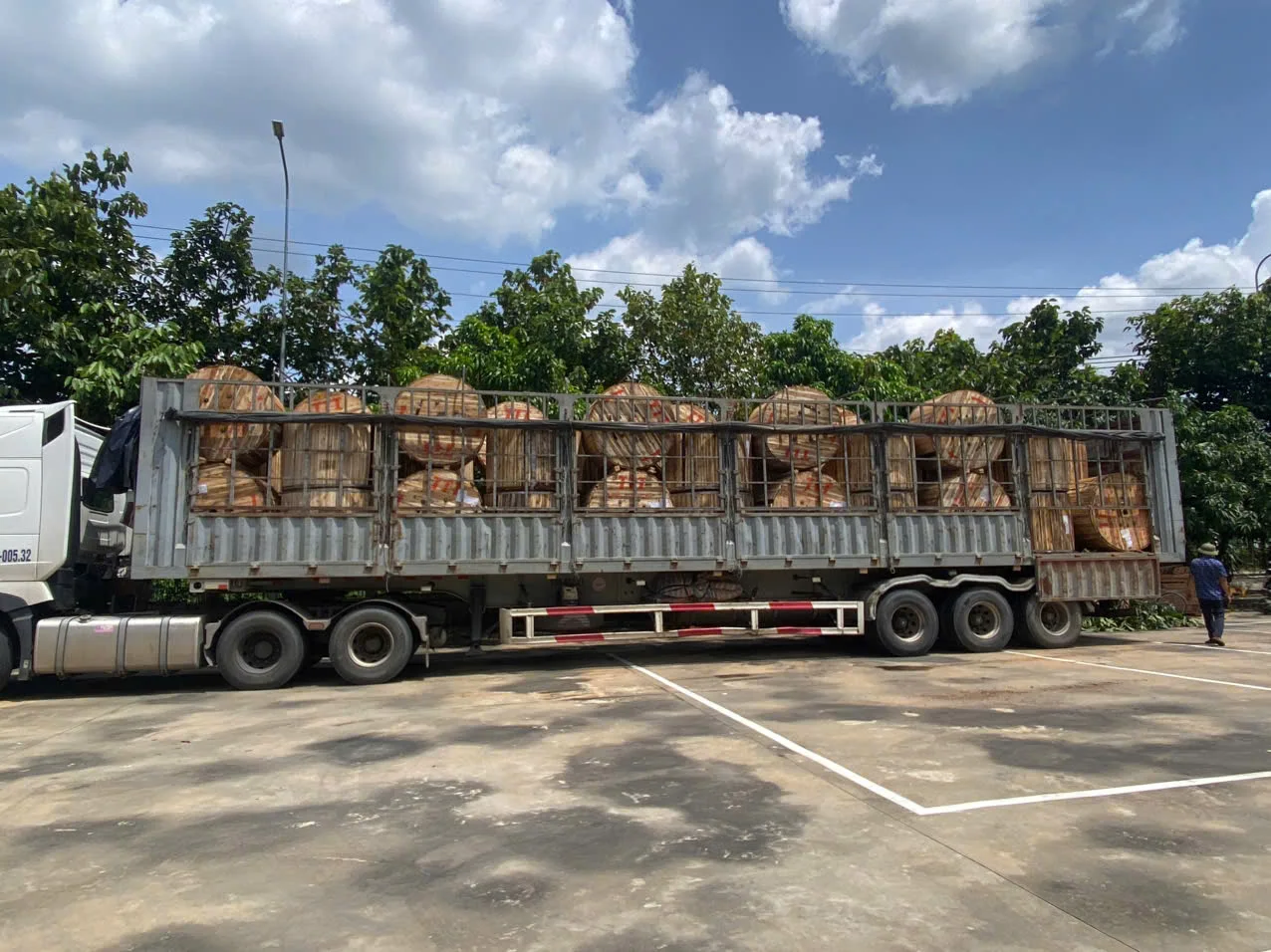 Hình ảnh vận tải thực tế Ngân Hà Shipping