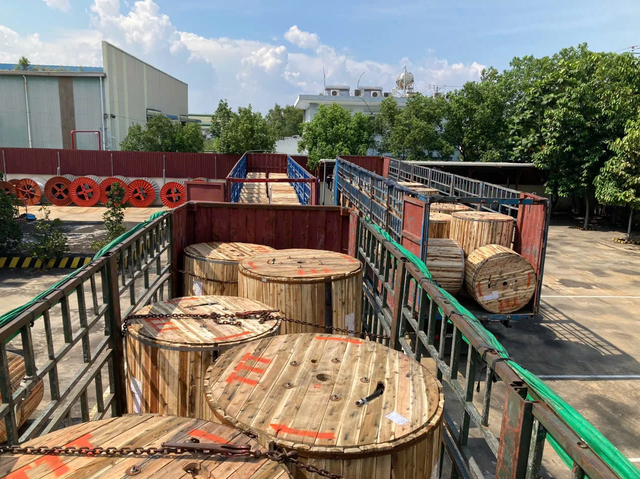 Hình ảnh vận tải thực tế Ngân Hà Shipping