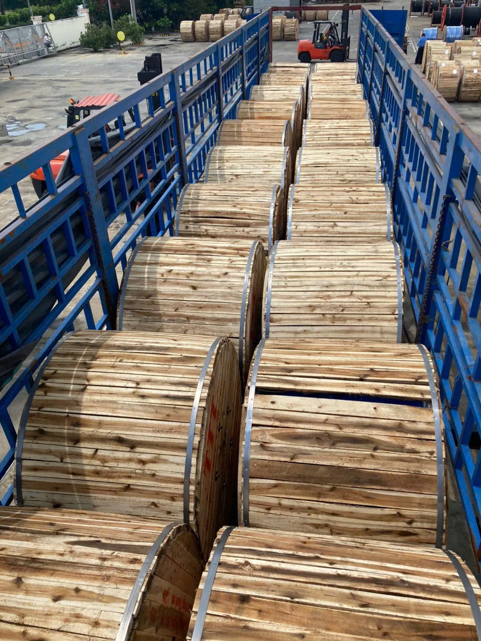 Hình ảnh vận tải thực tế Ngân Hà Shipping