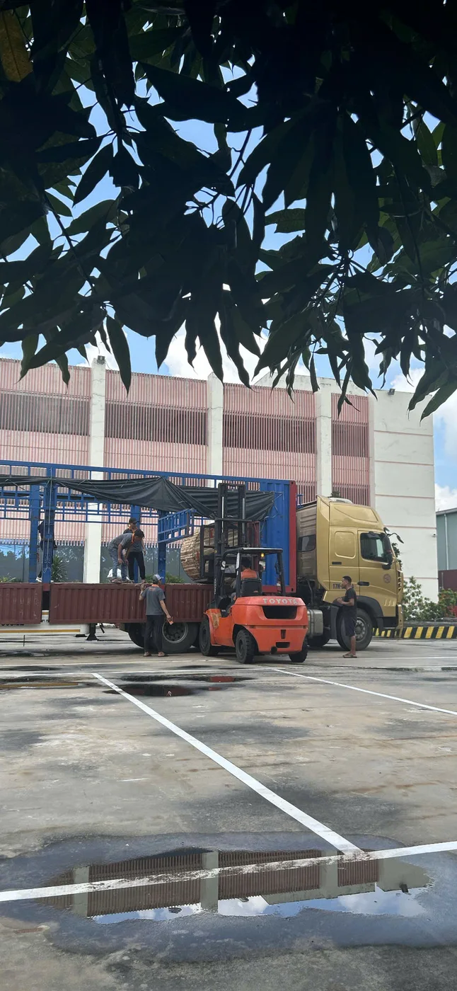 Hình ảnh vận tải thực tế Ngân Hà Shipping