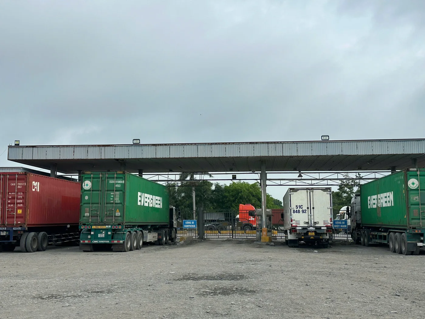 Hình ảnh vận tải thực tế Ngân Hà Shipping