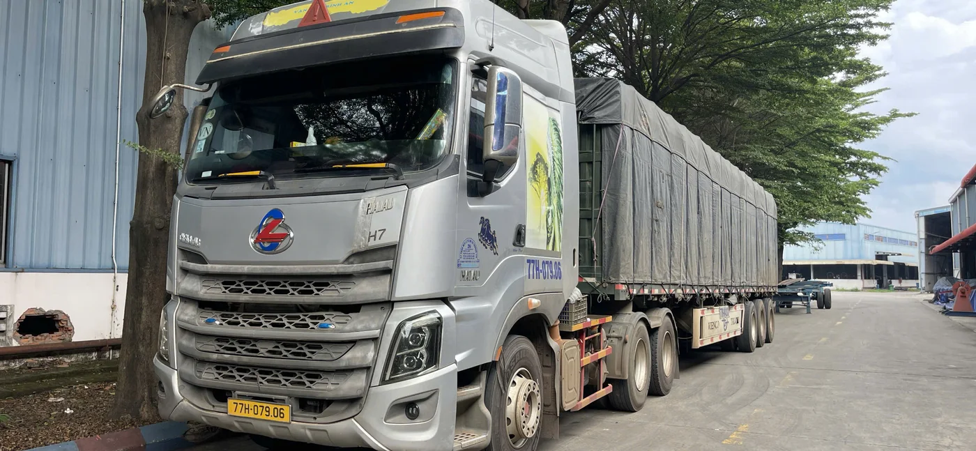 Hình ảnh vận tải thực tế Ngân Hà Shipping
