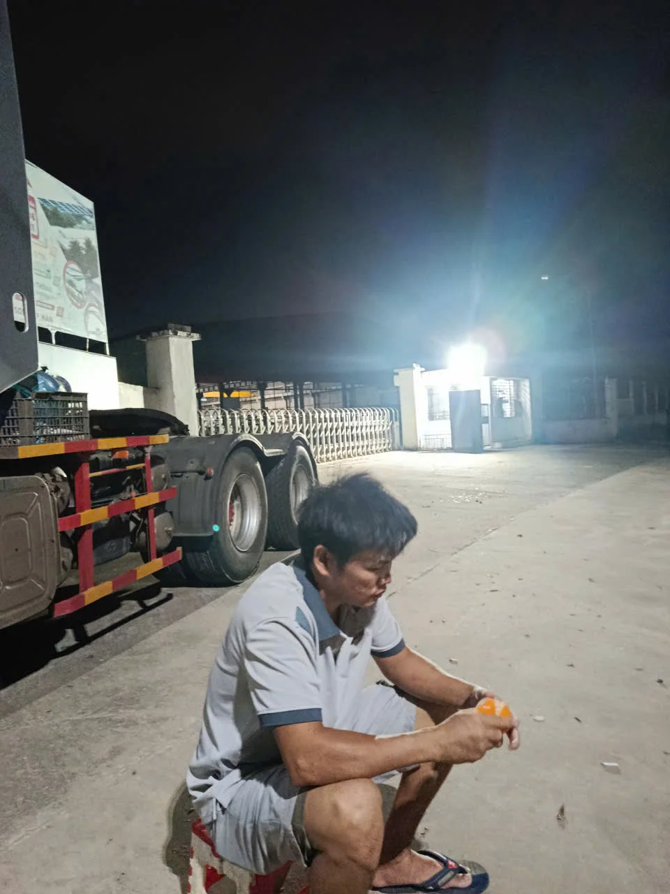 Hình ảnh vận tải thực tế Ngân Hà Shipping