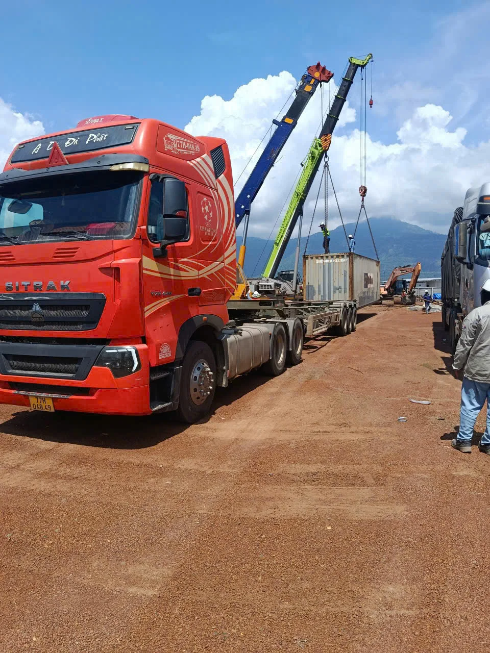 Hình ảnh vận tải thực tế Ngân Hà Shipping