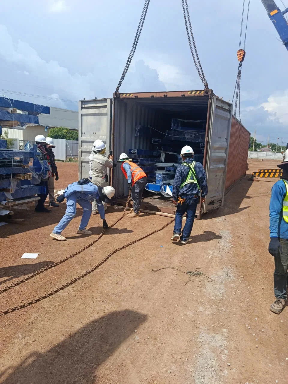 Hình ảnh vận tải thực tế Ngân Hà Shipping